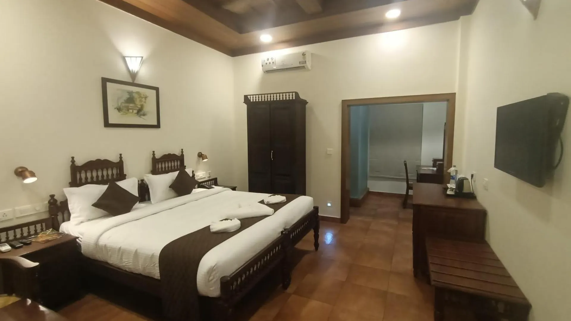 ***  Hotel Seashell - Marine Drive Kochi India